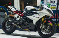 Buy Triumph Daytona 955